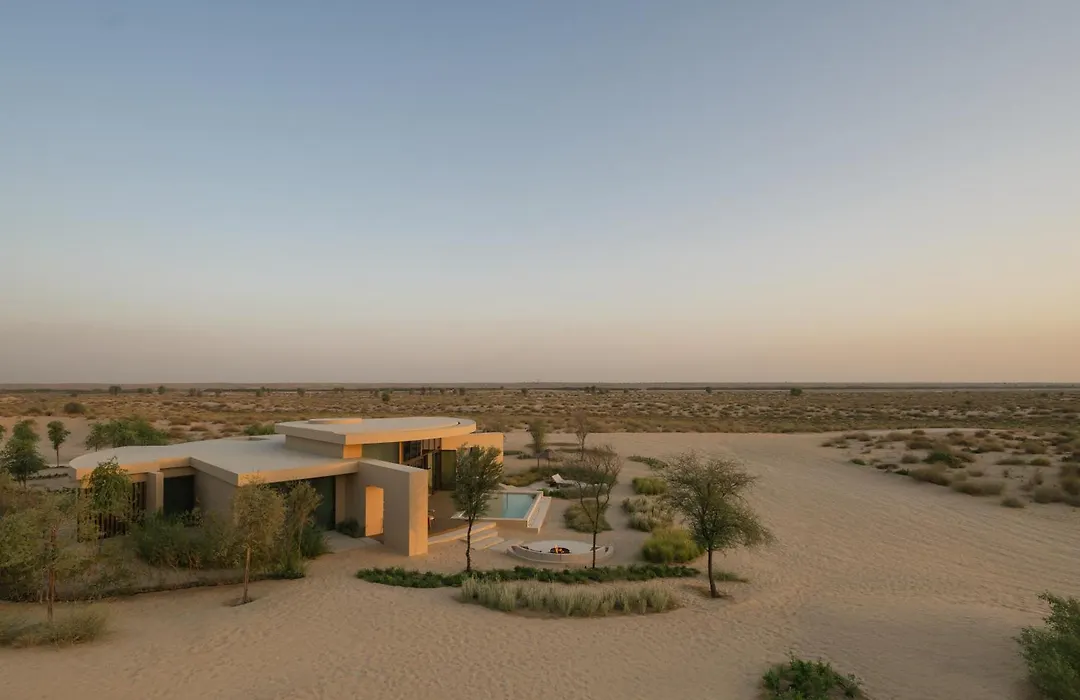 Rare Finds Desert Resort-1